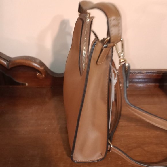 NWT - Mini No Boundaries Women's Trapezoid Crossbody Handbag - Cognac - Picture 2 of 4